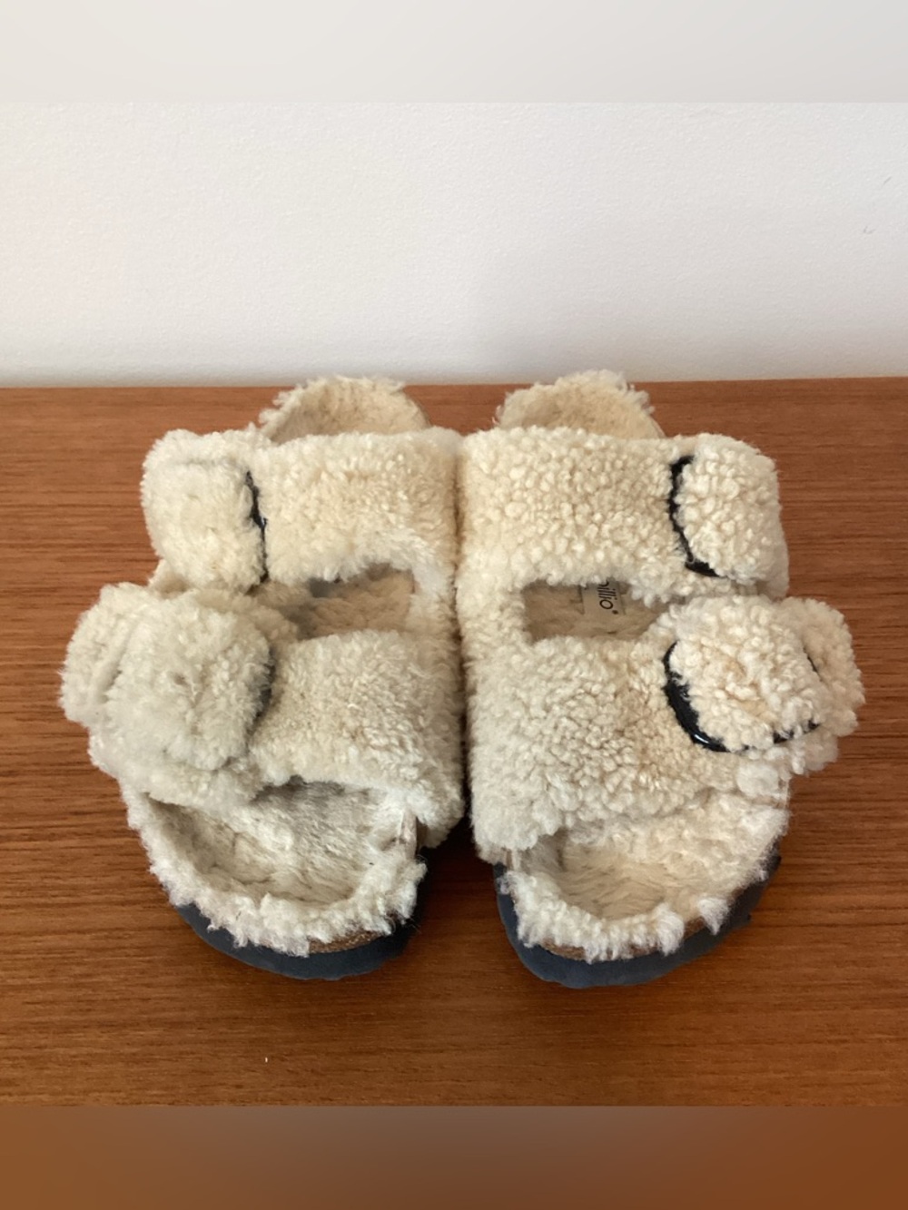 Birkenstock Arizona Big Buckle Shearling Teddy Eggshell Sheepskin 38 7 7.5 - Picture 4 of 7